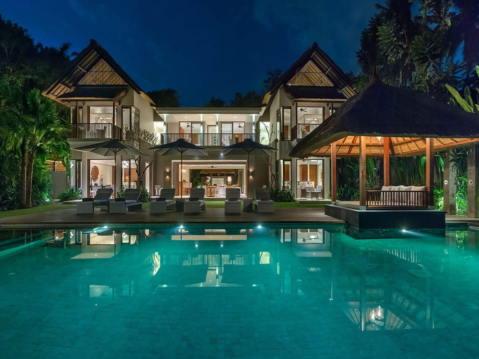 Private pool
