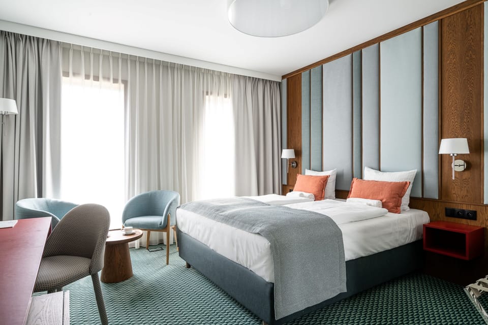 Classic Room | Desk, laptop workspace, iron/ironing board, free WiFi