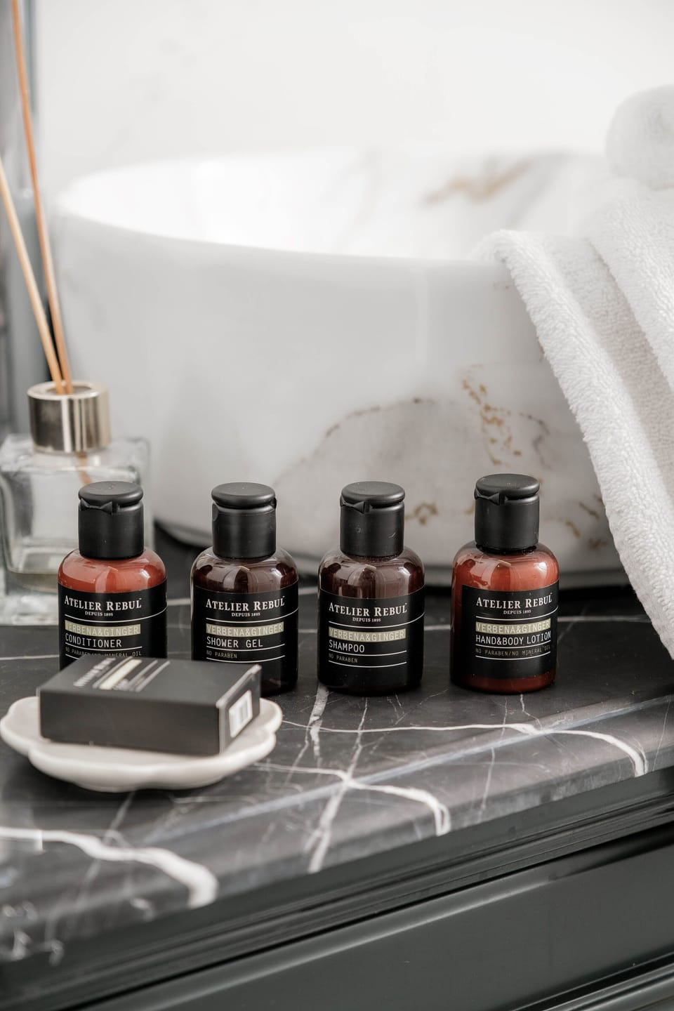 Smyrna Superior Garden No 15 (Özel Bahçeli) | Bathroom | Shower, free toiletries, hair dryer, slippers