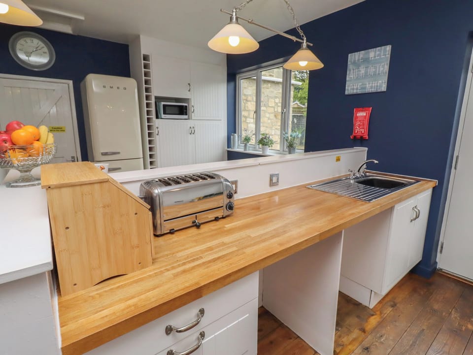 Fridge, microwave, dishwasher, electric kettle