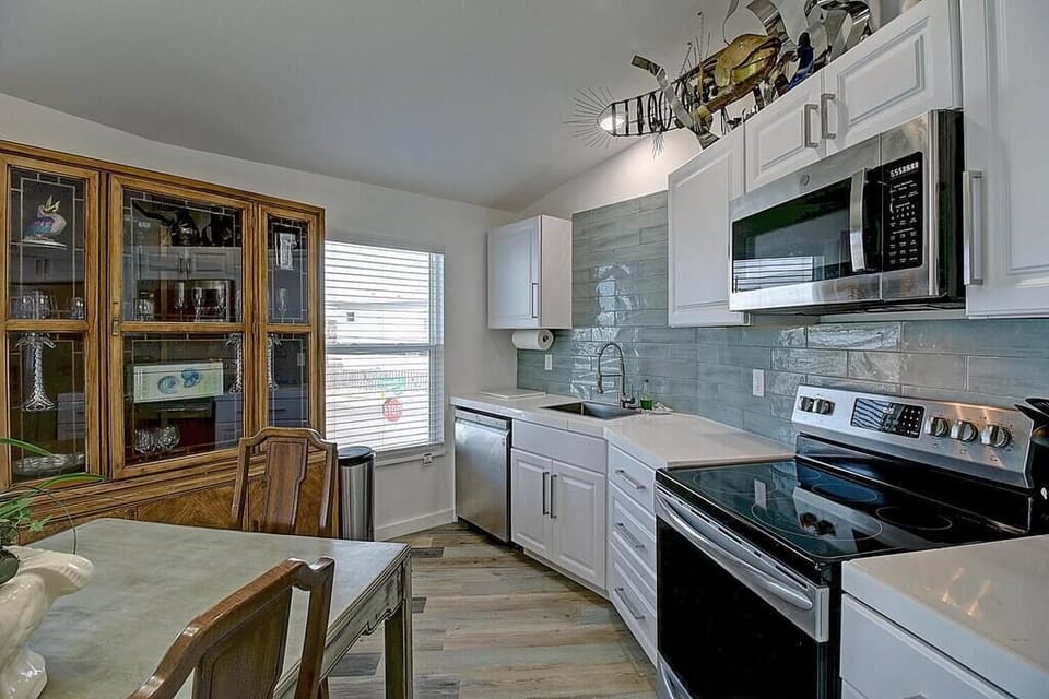 High-end appliances, ample space, and all the essentials for a seamless cooking experience. 