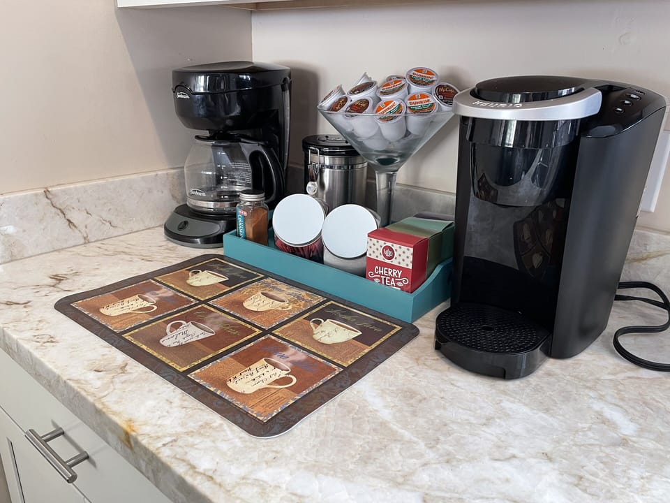 Coffee and tea bar 
