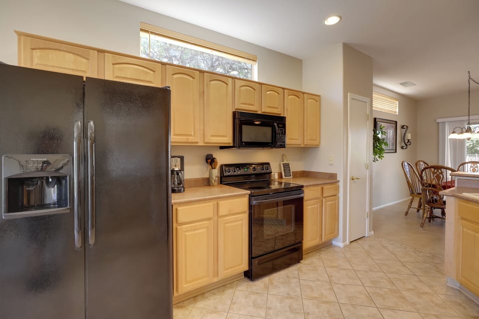 Fully Equipped Kitchen | Toaster