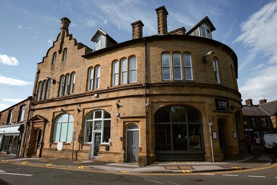 Modern Spacious Flat in Penistone 