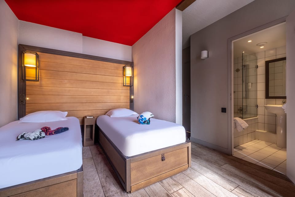 In-room safe, desk, free WiFi, bed sheets