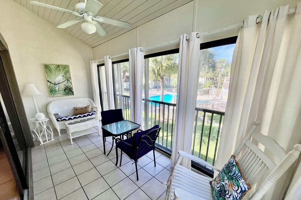 Enclosed lanai