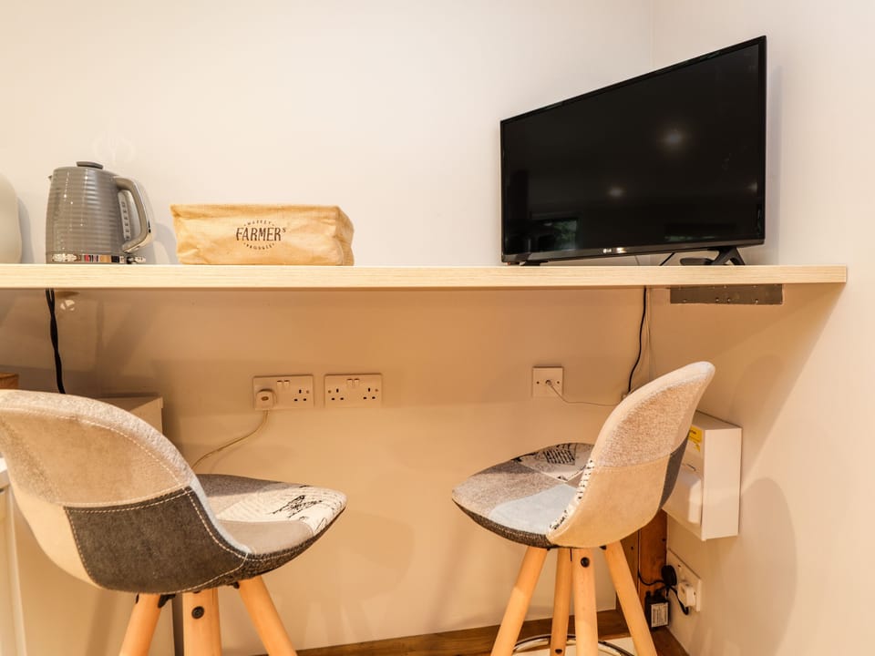 Cottage | 1 bedroom, WiFi (free), individually decorated, individually furnished