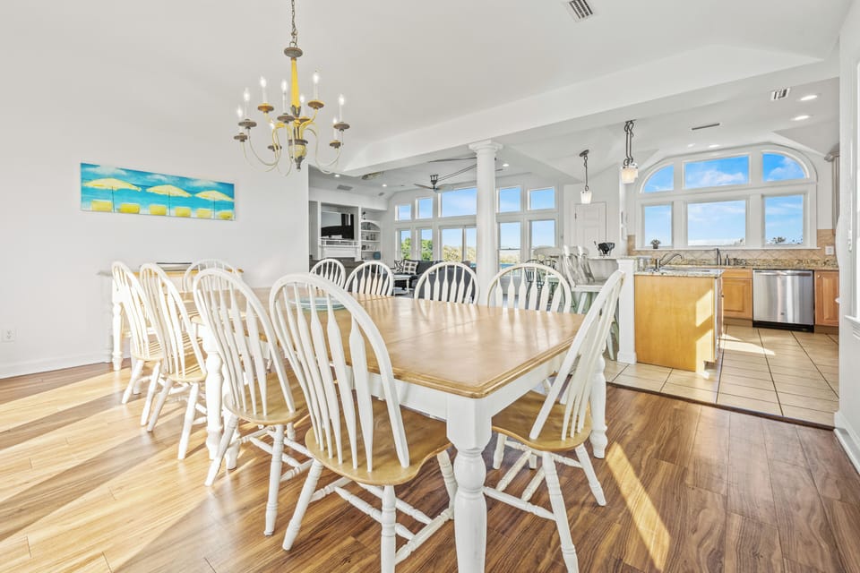 Dining Area - Top Level