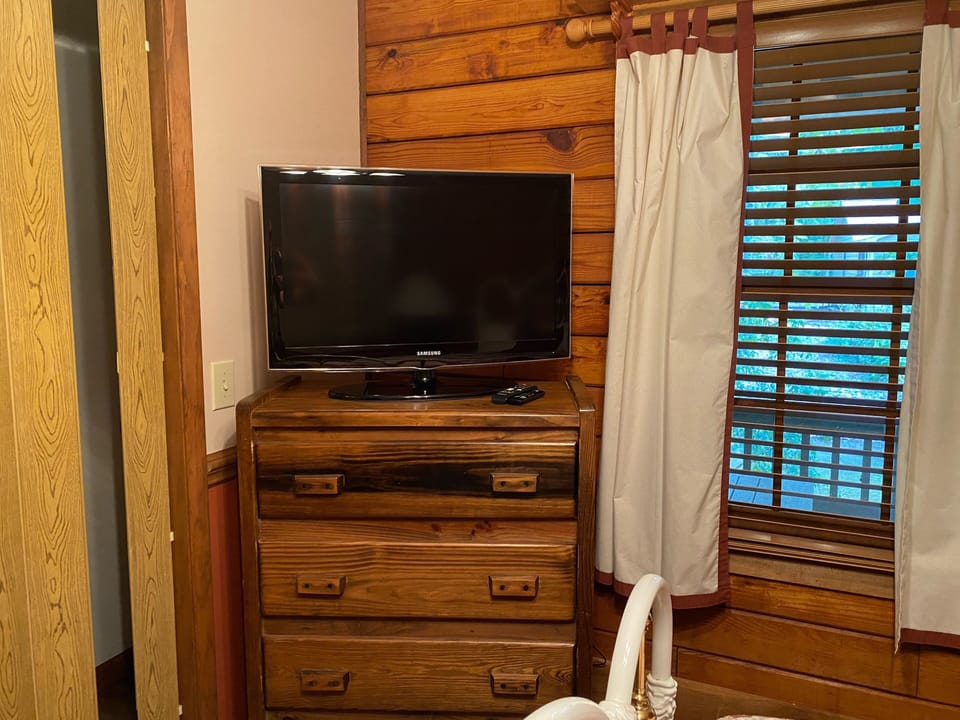 Queen bedroom TV. 