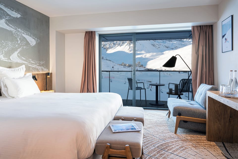 Premium bedding, minibar, in-room safe, laptop workspace