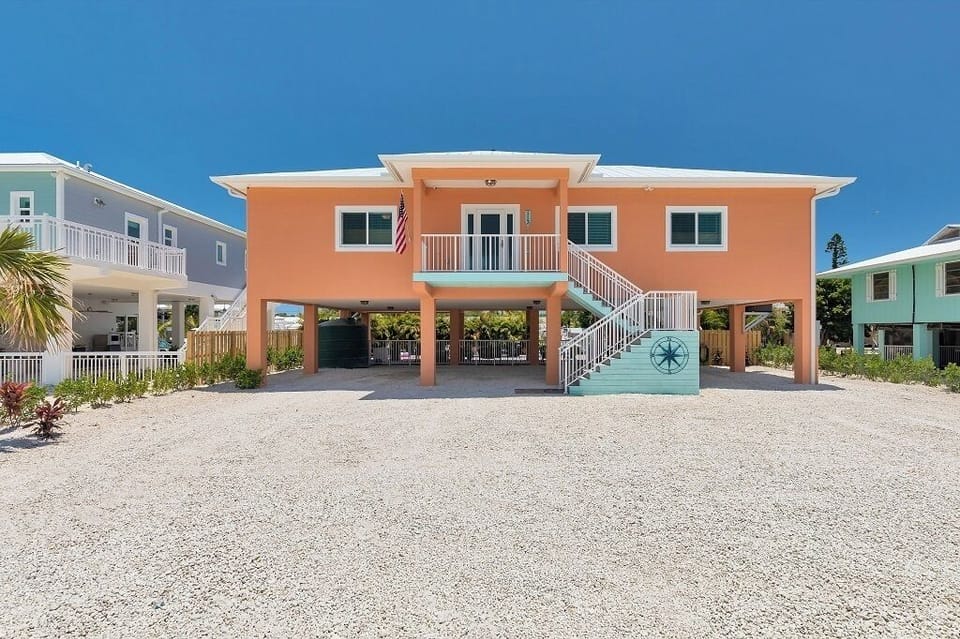 Front Exterior view 2