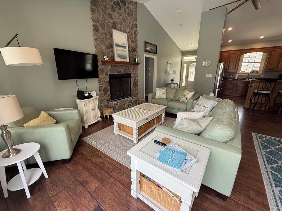 Great room with gas fire place