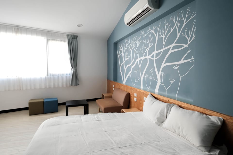 Superior Double Room | Desk, blackout drapes, WiFi (free), bed sheets