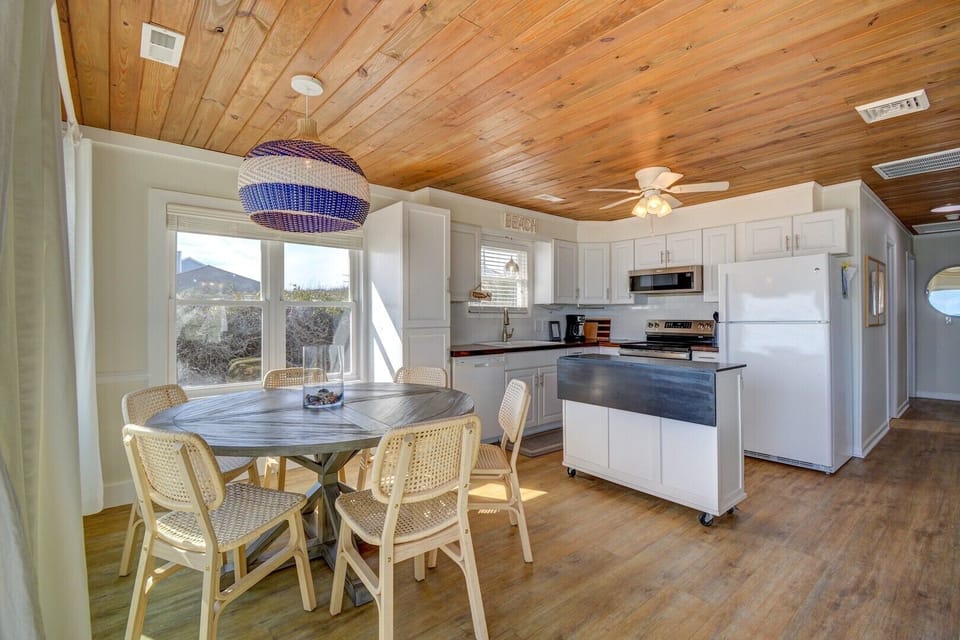 Dining Room and Kitchen