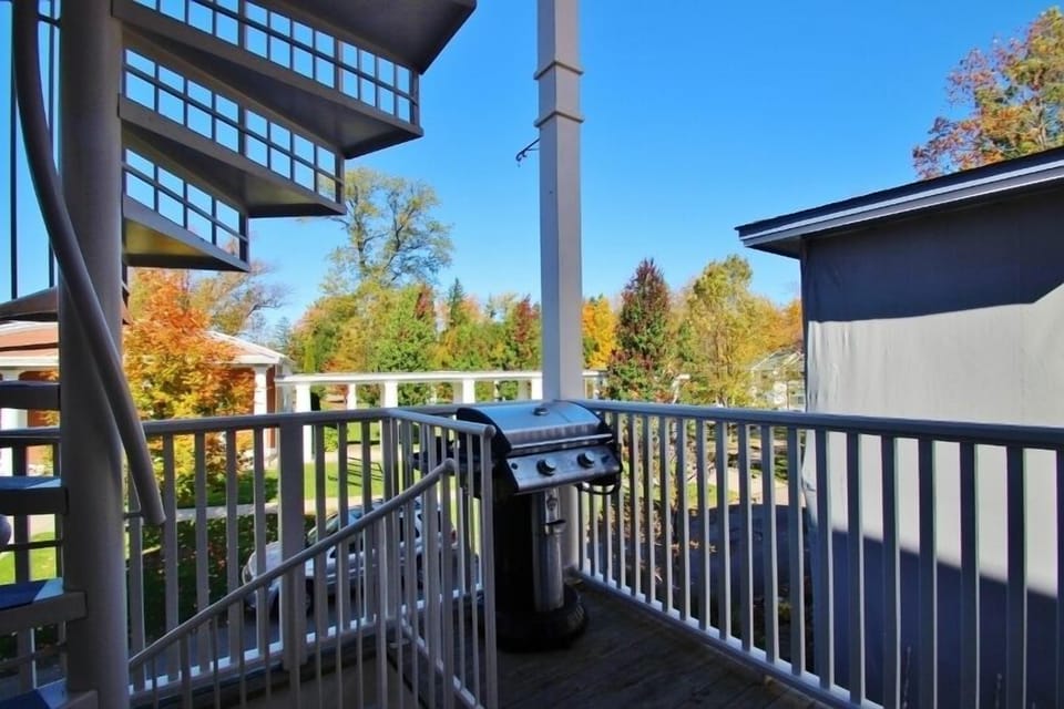 Alternate View of Porch with Grill