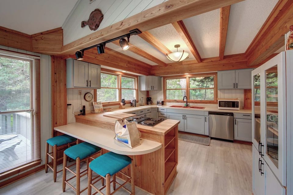 Kitchen (2)