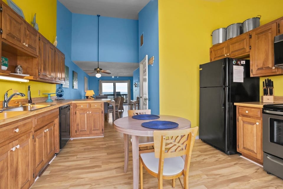 Large Kitchen
