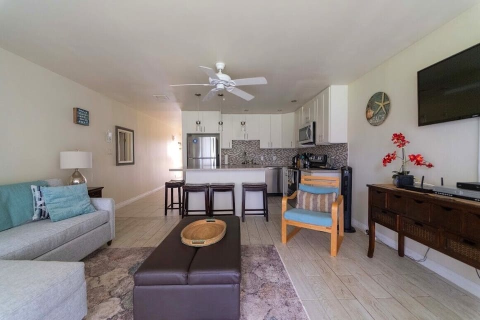 living room to kitchen