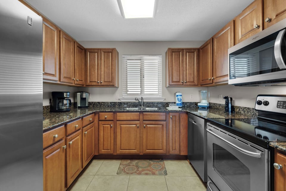 Kitchen w/Stainless Appliances