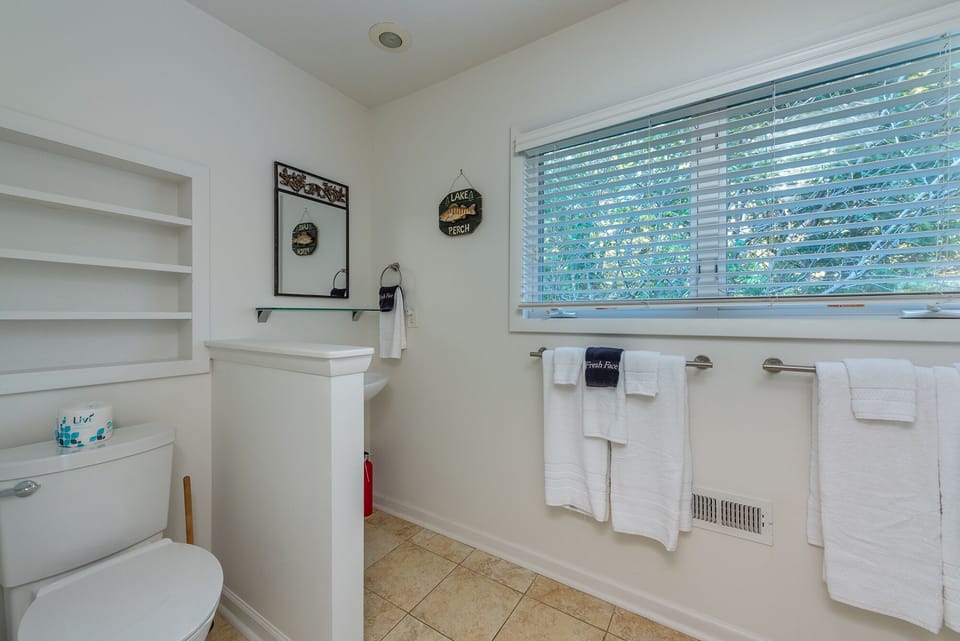 Upper-level bath with walk-in shower.