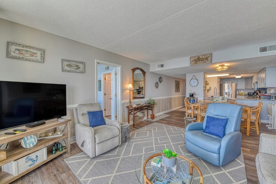 Horizon East Penthouse C