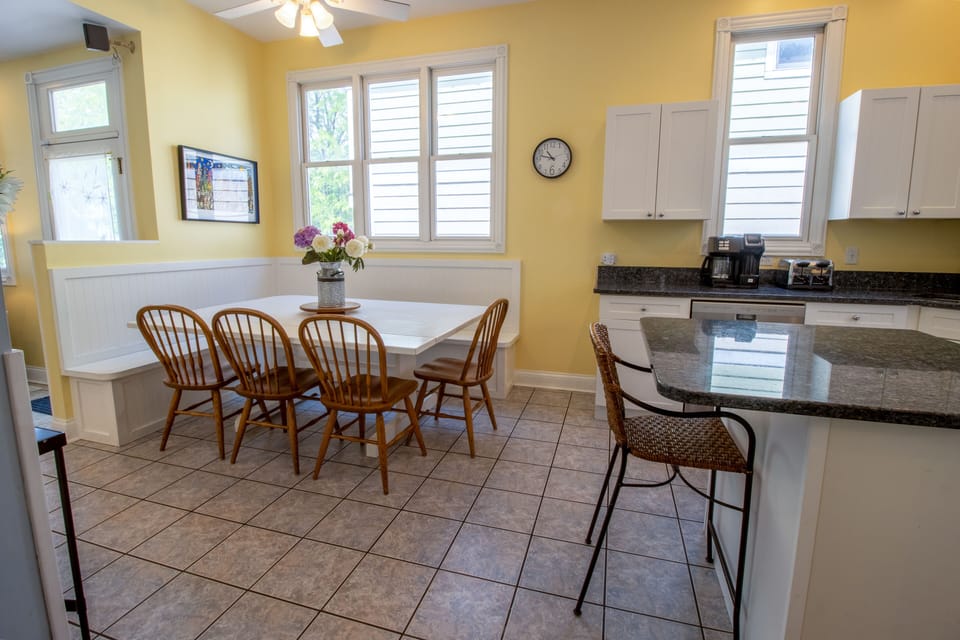 Main Level | Dining Room