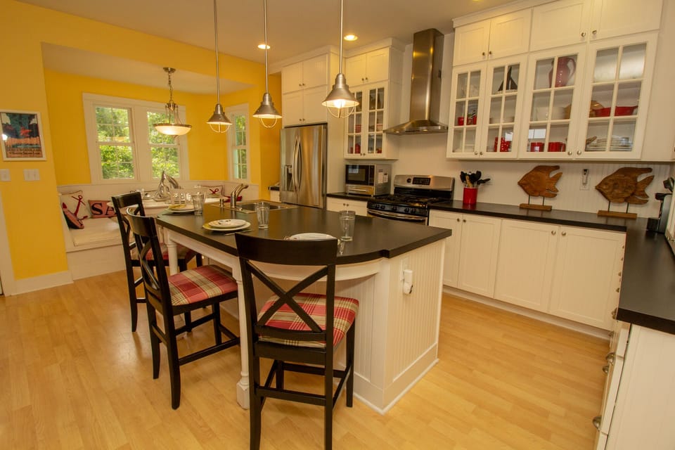 Main Level | Kitchen