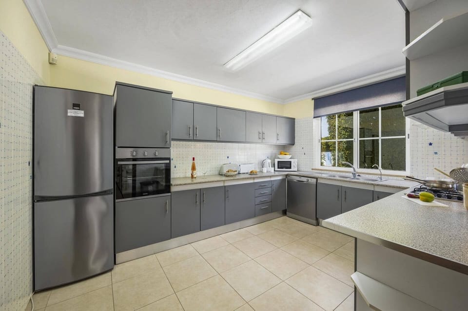 Villa Canas image