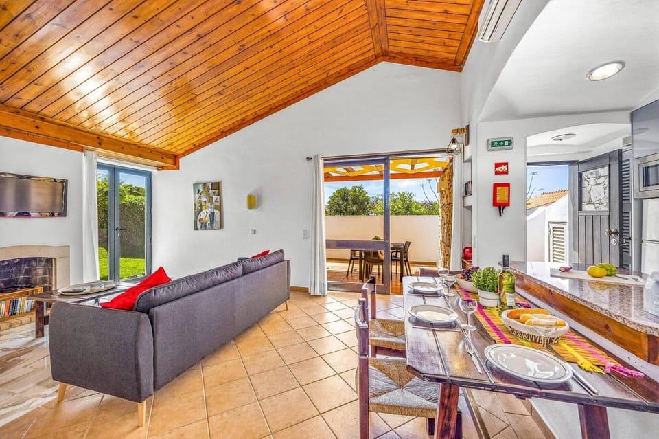 Villa Sueste image