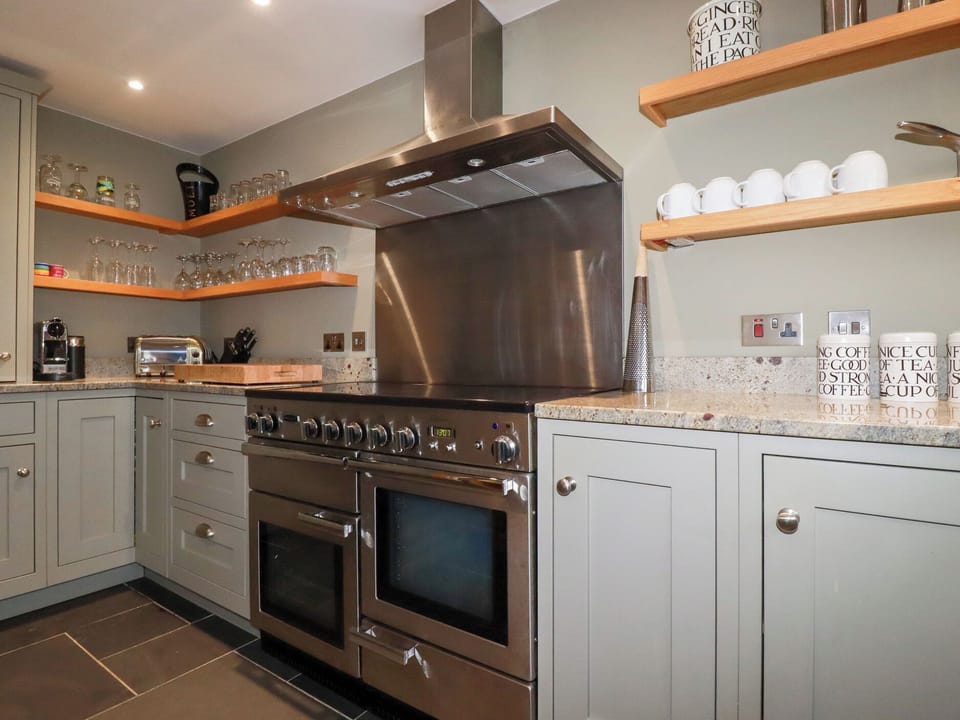Fridge, microwave, dishwasher, electric kettle