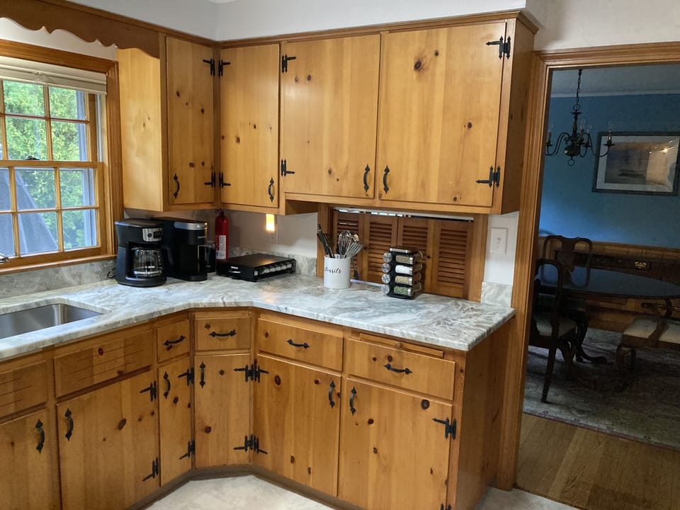 Coffee maker and Keurig