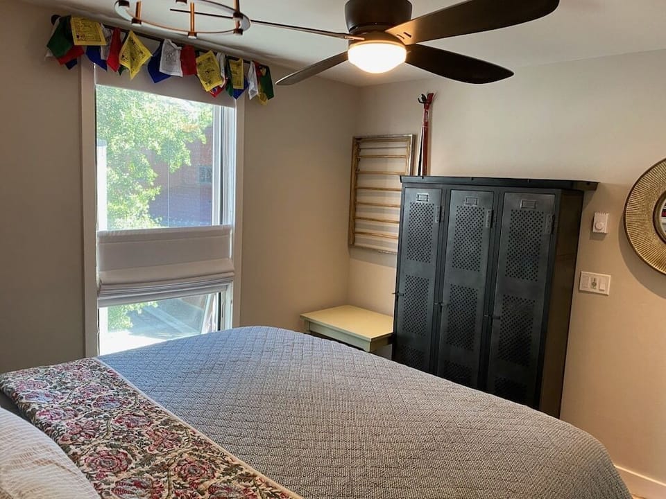 Bedroom 1 Master