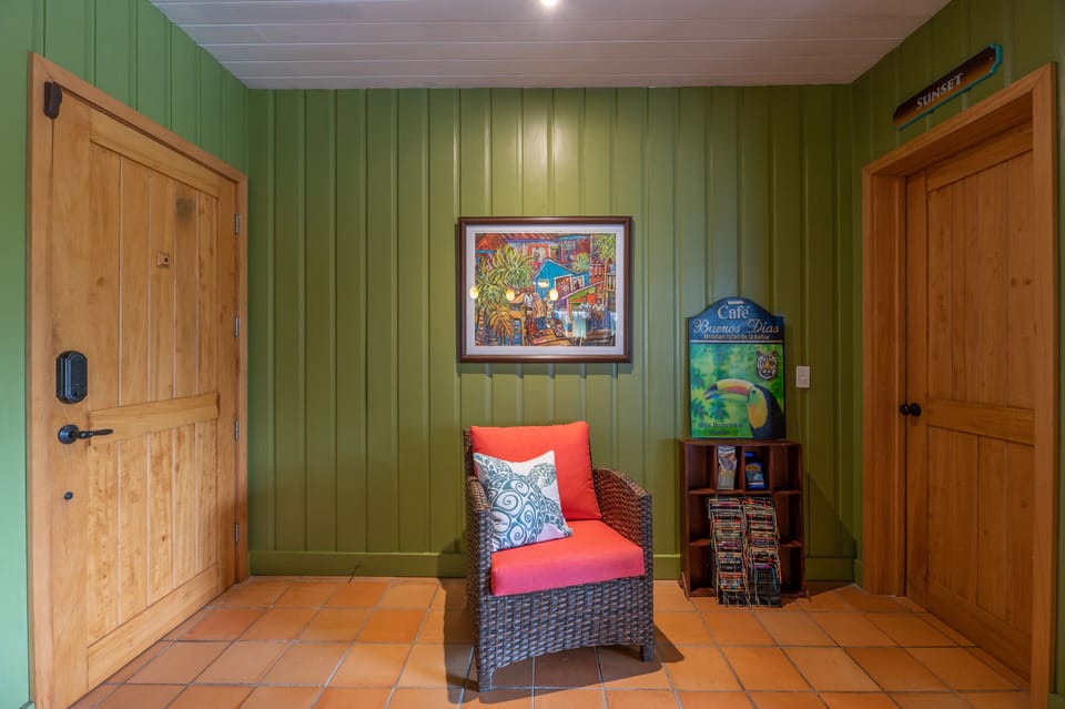 Private entrance area