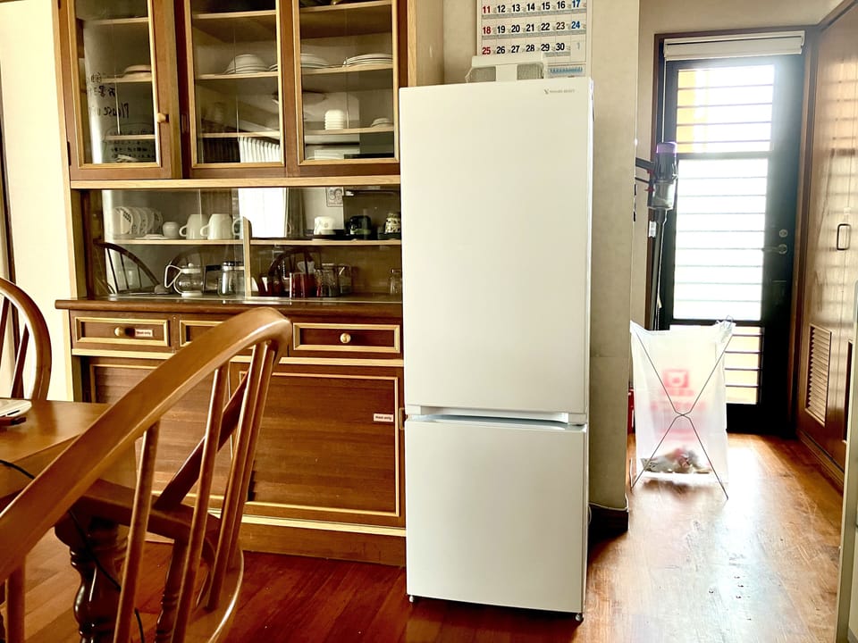 Fridge, microwave, stovetop, toaster