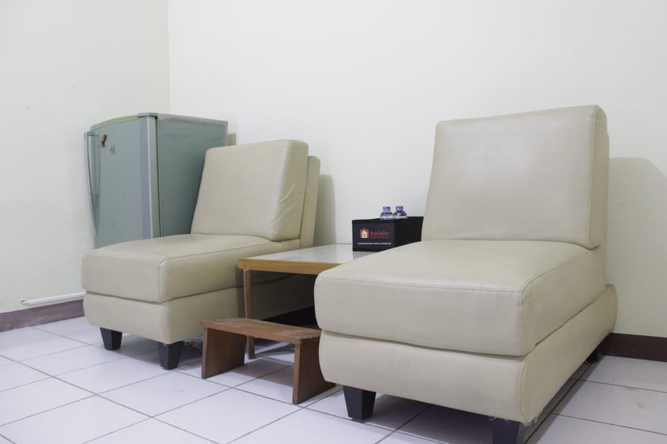 Room | Living area | TV