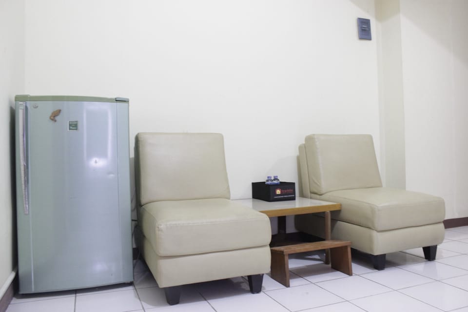 Room | Living area | TV