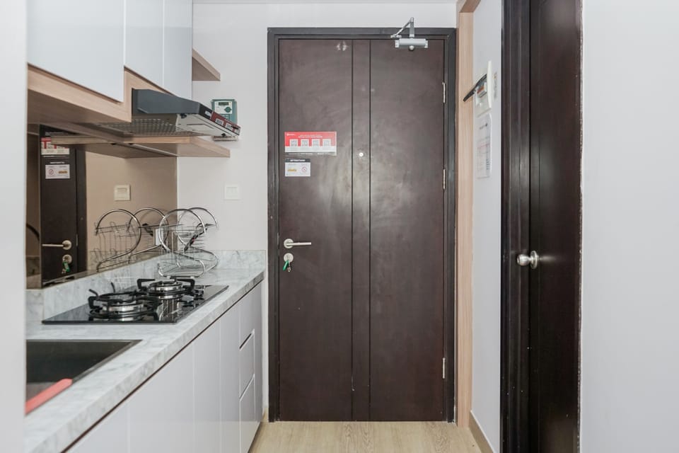 Room | Private kitchen | Fridge, stovetop, dishwasher, cookware/dishes/utensils