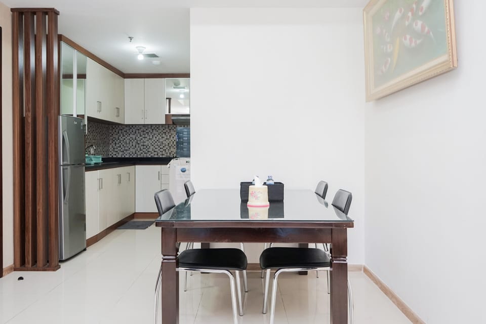 Room | 2 bedrooms, iron/ironing board, free WiFi, bed sheets