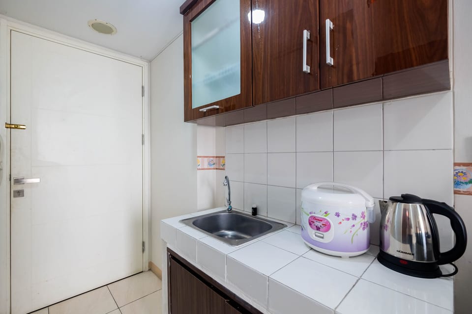Room | Private kitchen | Fridge, stovetop, dishwasher, cookware/dishes/utensils