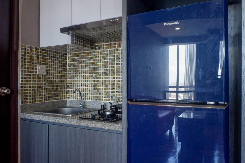 Room | Private kitchen | Fridge, stovetop, cookware/dishes/utensils