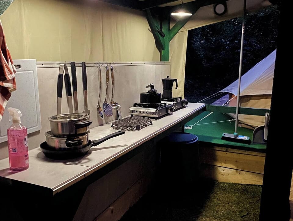 The private kitchen