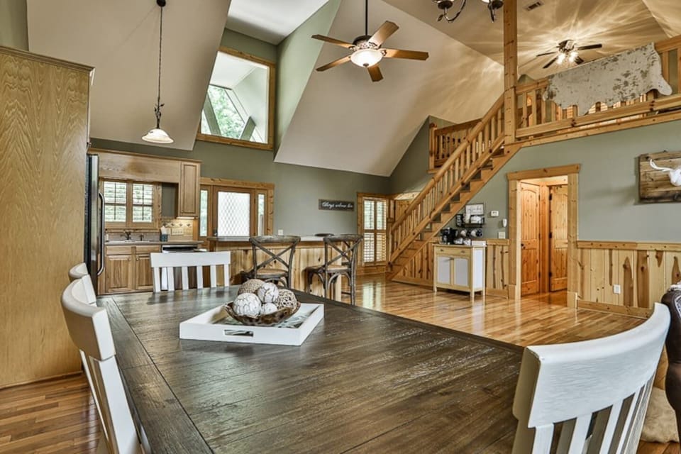 Open concept living area with kitchen, dining  area and living room.