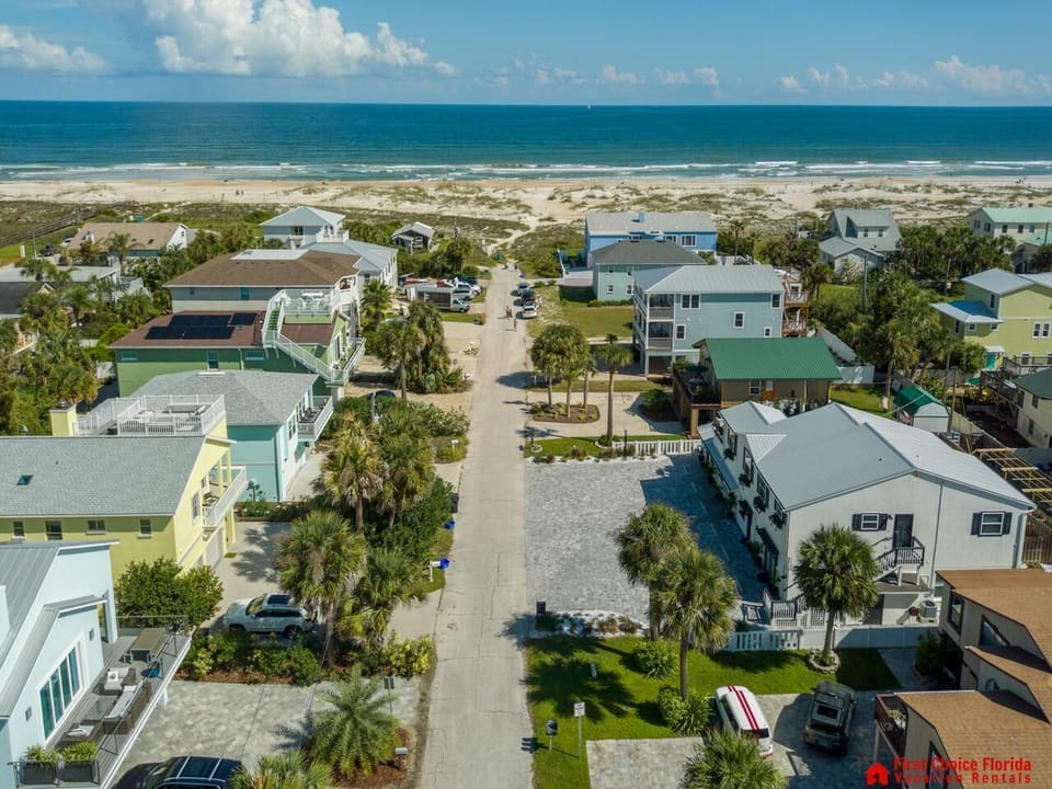 Charming coastal neighborhood just steps from the beach