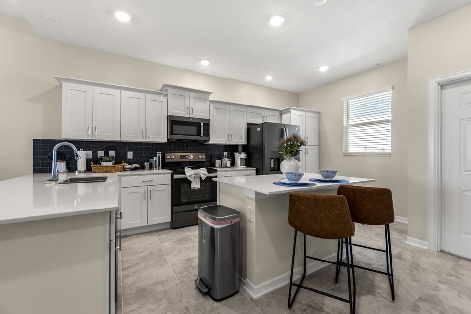 Fully equipped kitchen