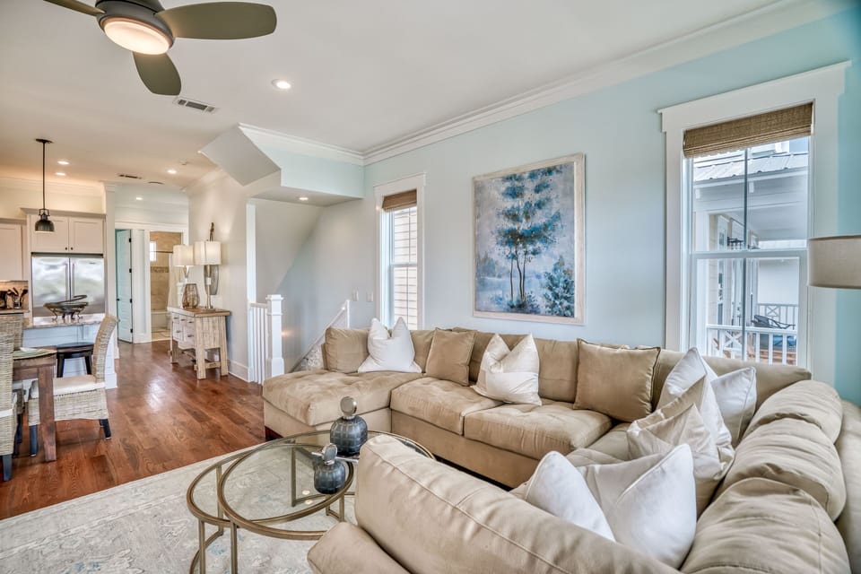 2nd floor living room