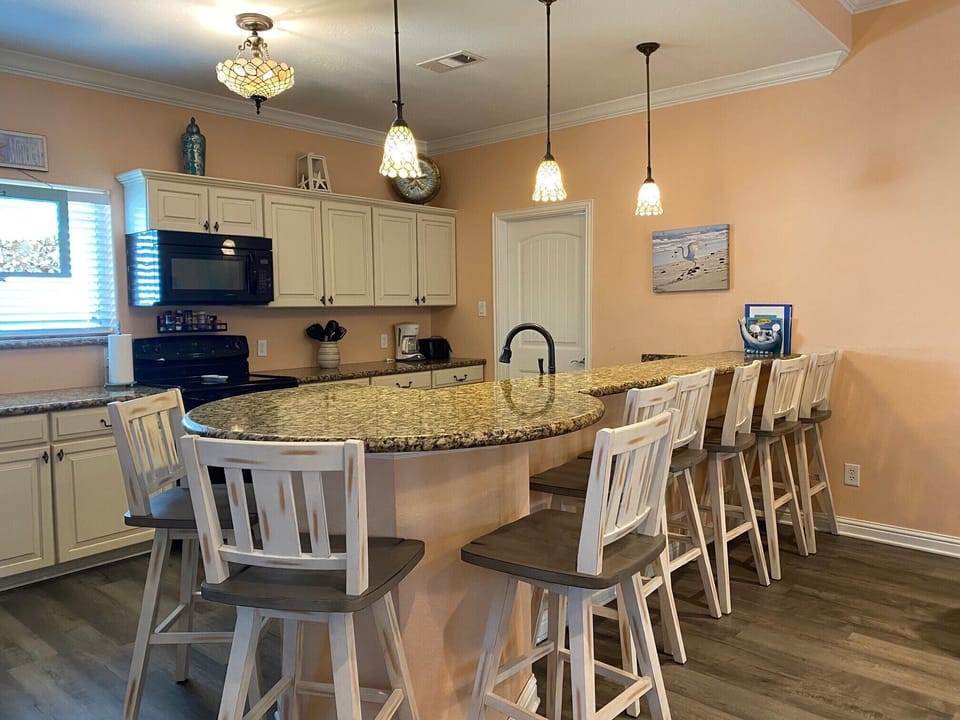 Fully Stocked Kitchen with new barstools - seating for 8