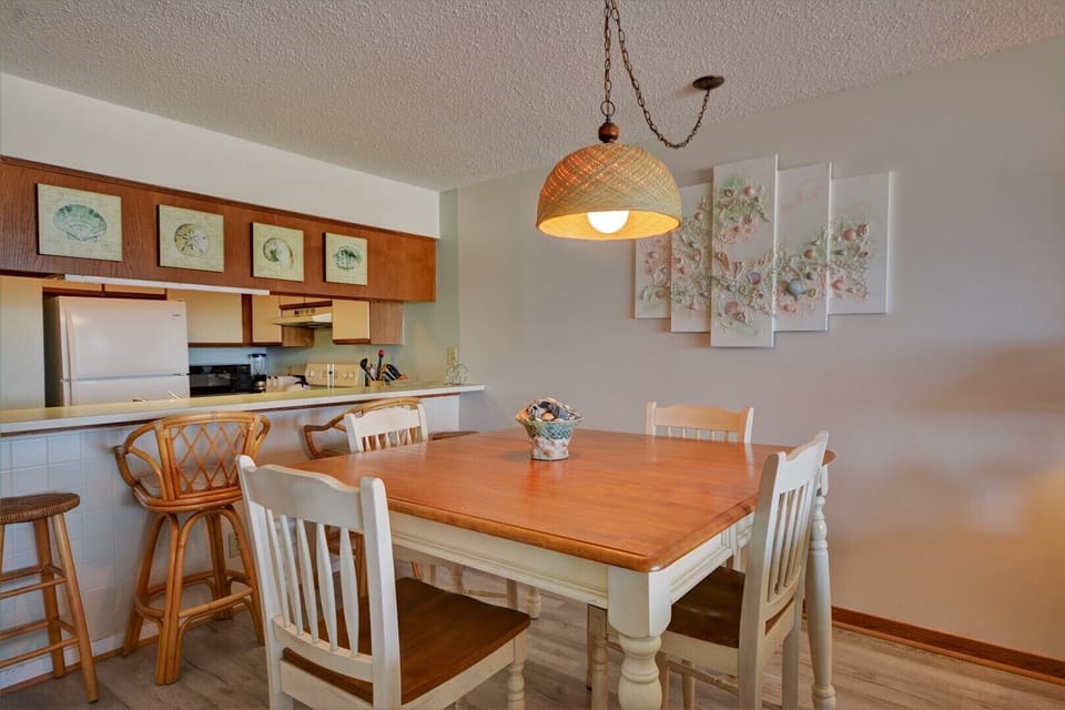 Dining Room and Kitchen