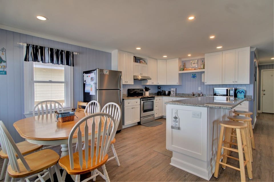Kitchen 1