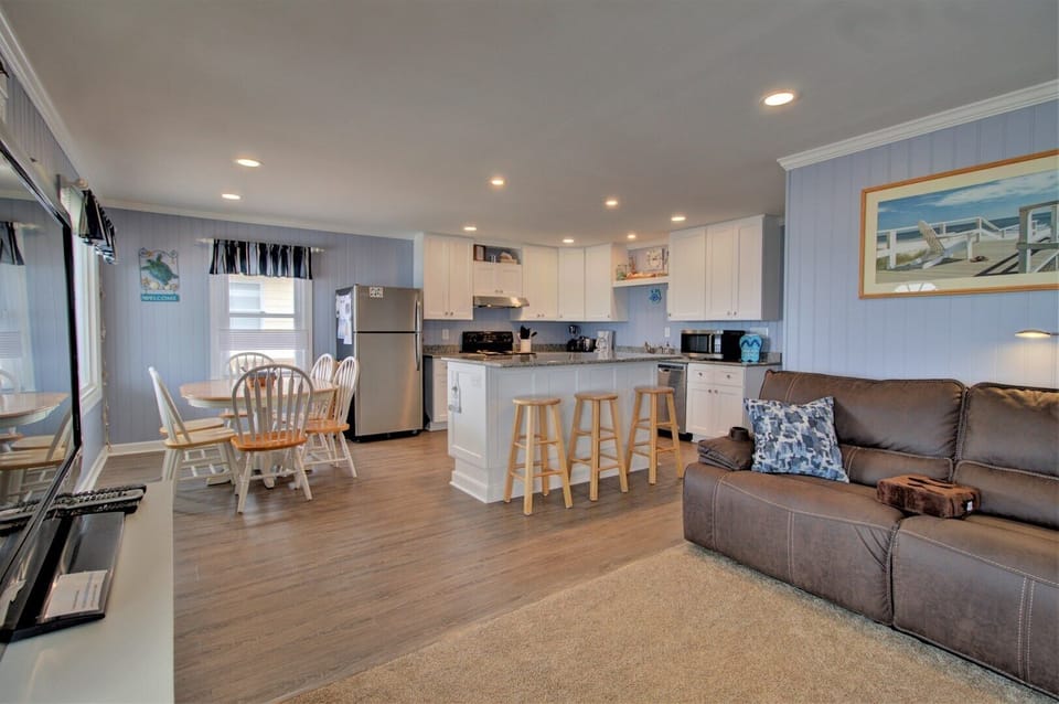 Overall Living Area 1