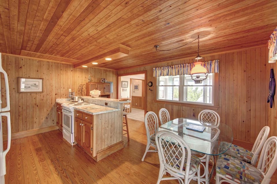 Kitchen (2)
